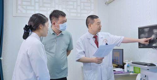 皮肤科专家爆料新闻视频,揭秘常见皮肤问题及防治方法